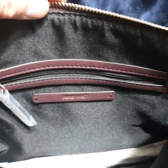 Nine West Ifeya Crossbody Handbag - Picture 6 of 8